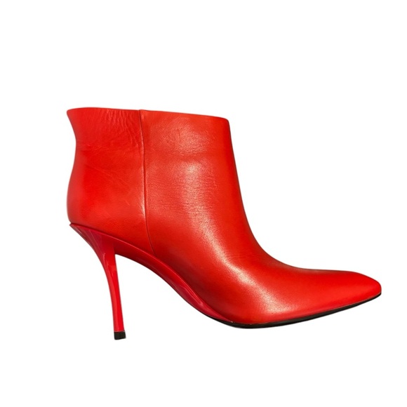 Calvin Klein High Heeled Leather Red Ankle Boots Size 6.5 - Picture 4 of 12